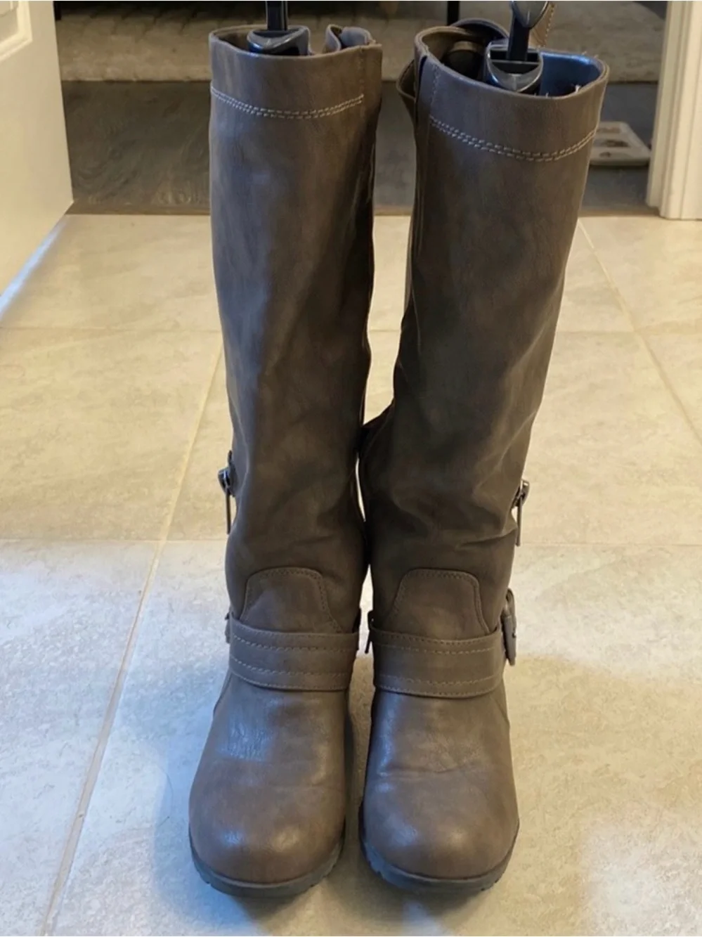 Classic Brown Knee-High Riding Boots - Women